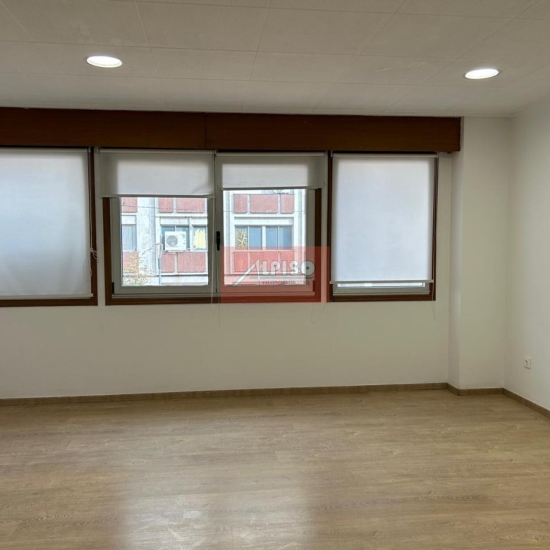 Alquiler oficina Paz Novoa