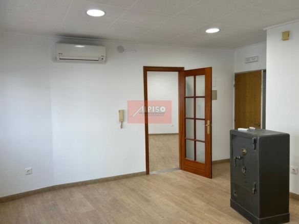 Alquiler oficina Paz Novoa
