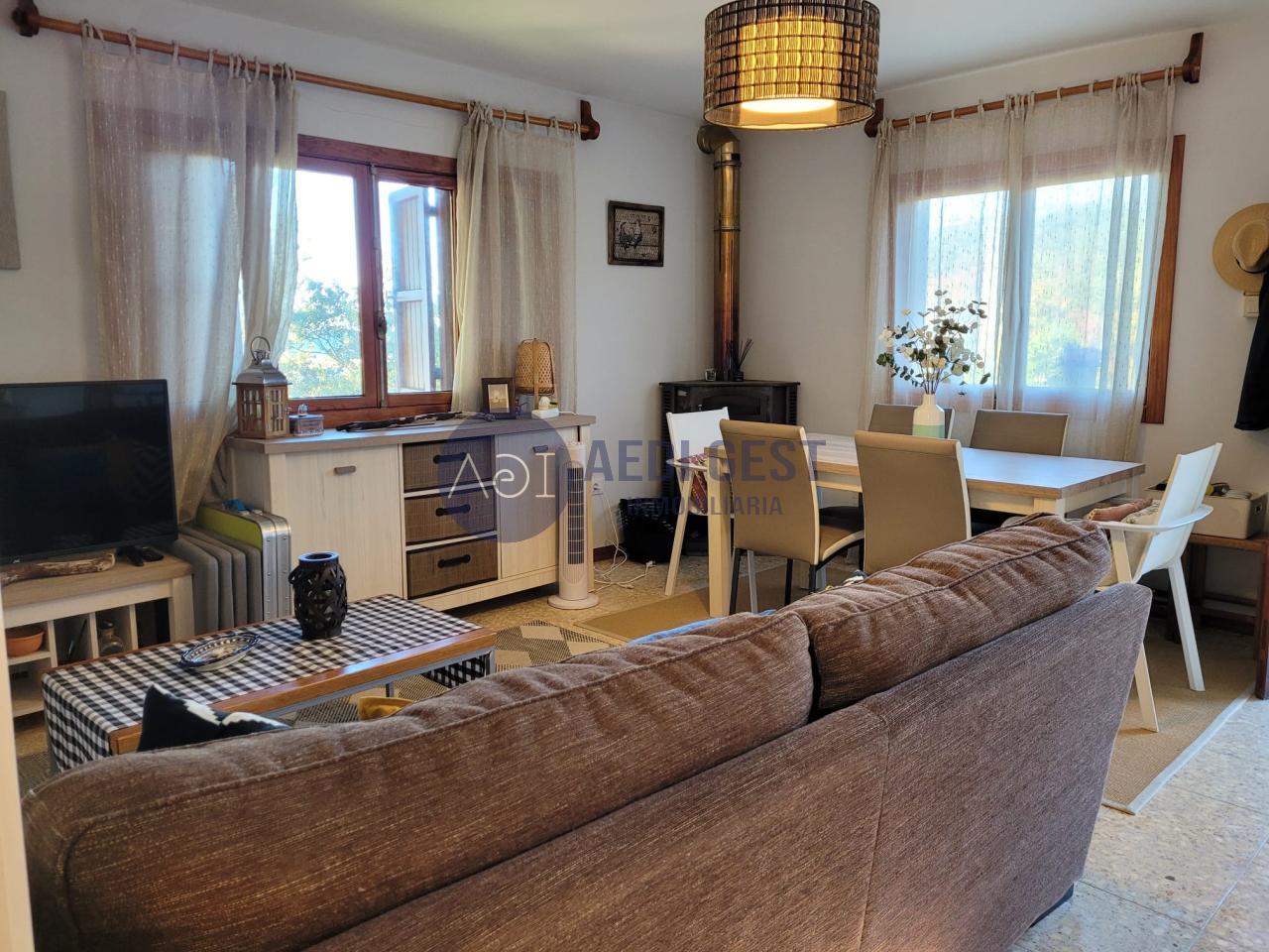 179269559364100046272_179269401882 Casa en BUEU