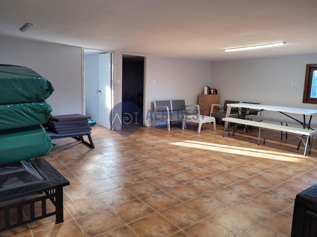 179269560234100046272_179269398352 Casa en BUEU