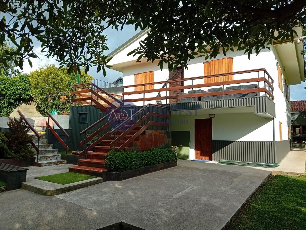 179269561187400046272_179269405525 Casa en BUEU