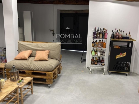 CASA AMPLIA, REFORMADA a 4 km  DE LA CIUDAD  D EOURENSE