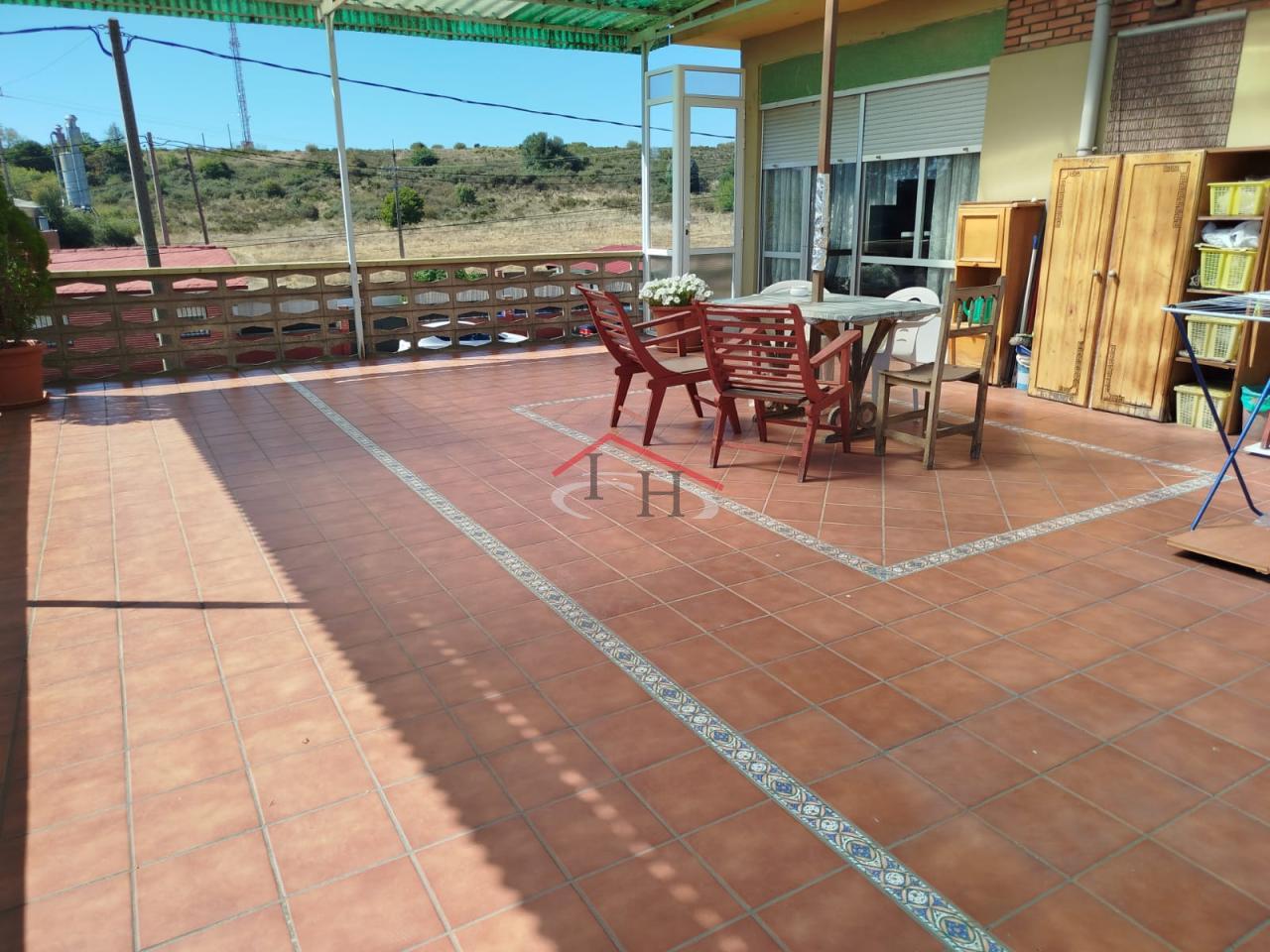 179277191919000046148_179137337686 CASA CON PISCINA Y NAVES INDUSTRIALES EN SAN ANDRÉS DEL RABANEDO