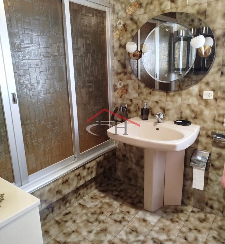 CASA CON PISCINA Y NAVES INDUSTRIALES EN SAN ANDRÉS DEL RABANEDO