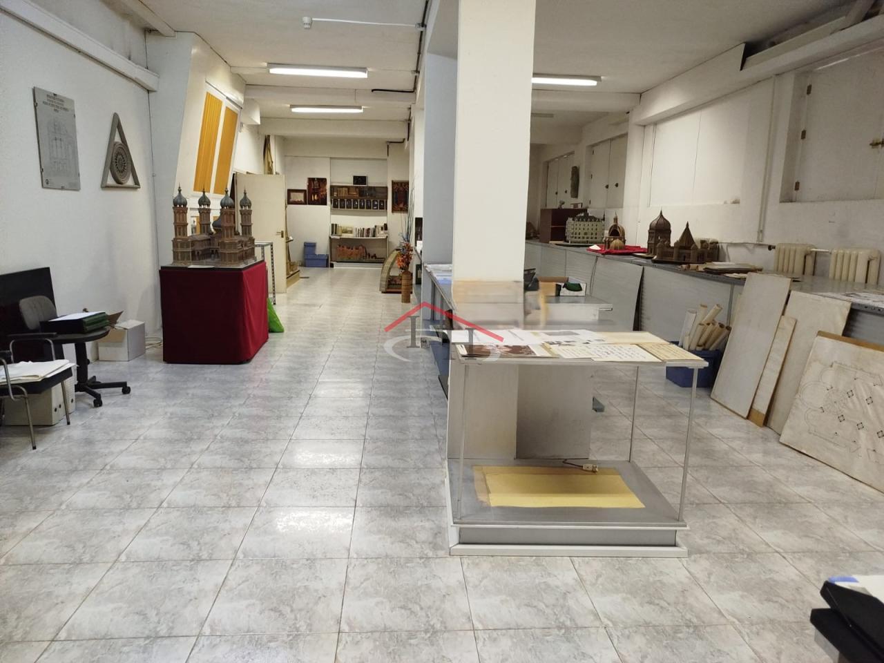179277193242800046148_179137338568 CASA CON PISCINA Y NAVES INDUSTRIALES EN SAN ANDRÉS DEL RABANEDO