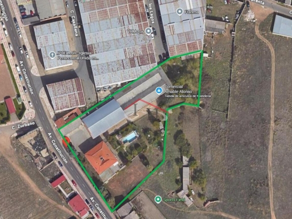 CASA CON PISCINA Y NAVES INDUSTRIALES EN SAN ANDRÉS DEL RABANEDO