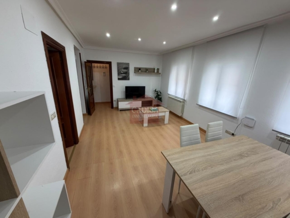 BONITO APARTAMENTO REFORMADO EN GARRIDO. REF 10663