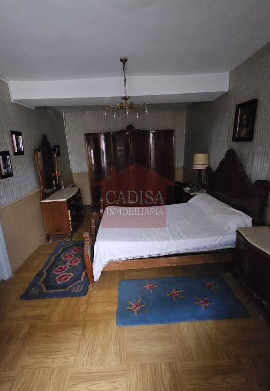 AMPLIA CASA EN HINOJOSA DE DUERO. REF 4134