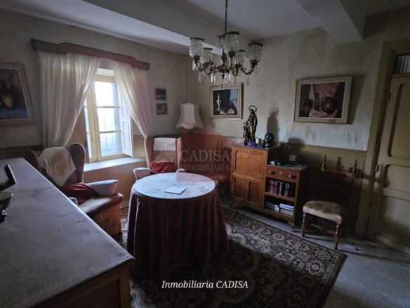 AMPLIA CASA EN HINOJOSA DE DUERO. REF 4134