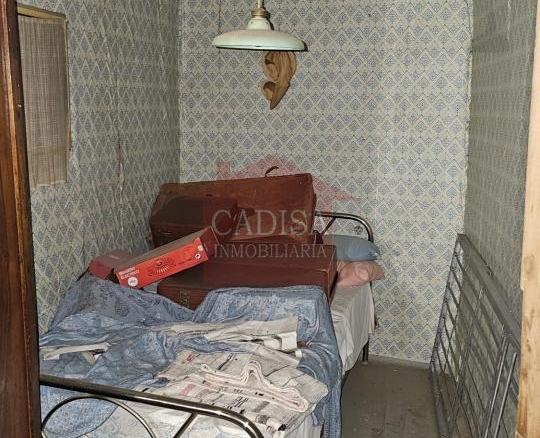 AMPLIA CASA EN HINOJOSA DE DUERO. REF 4134