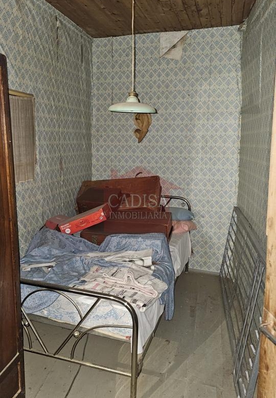 AMPLIA CASA EN HINOJOSA DE DUERO. REF 4134