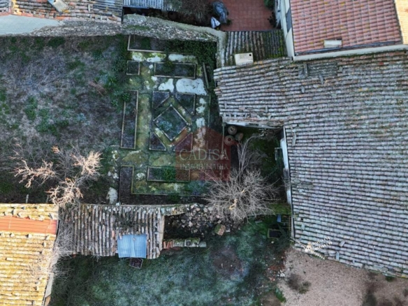 AMPLIA CASA EN HINOJOSA DE DUERO. REF 4134