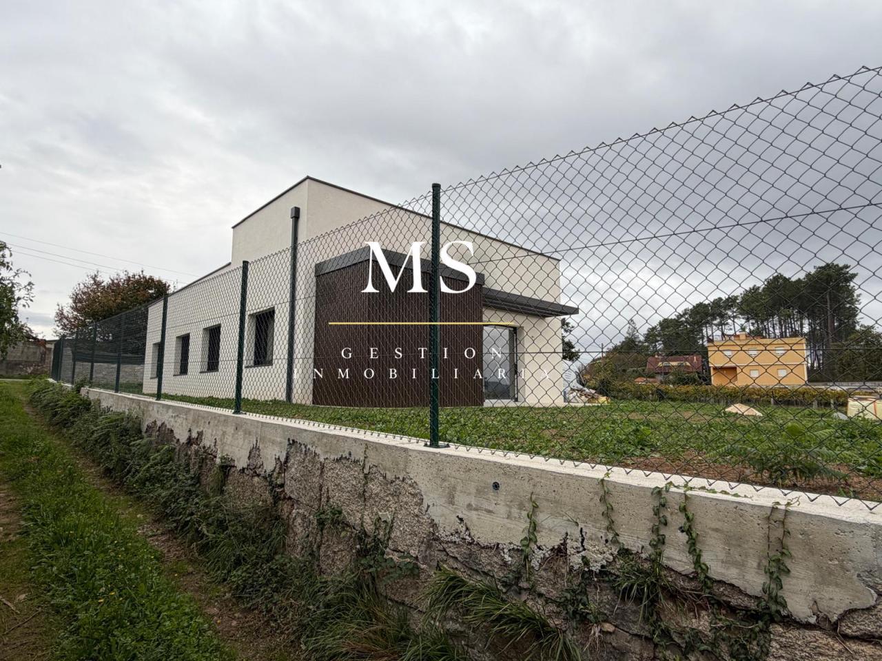 CHALET DISEÑO EN SALVATERRA DE MIÑO