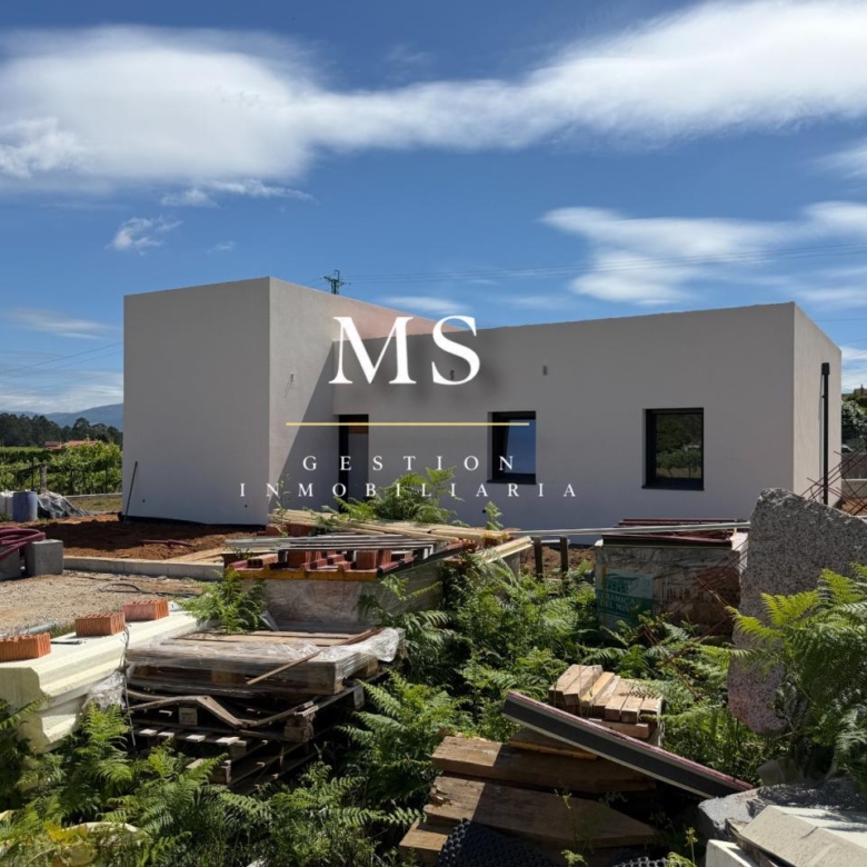 CHALET DISEÑO EN SALVATERRA DE MIÑO