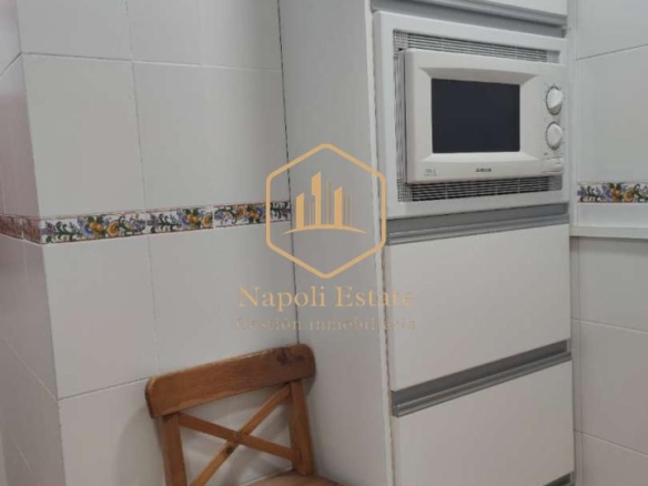 PISO EN ALQUILER DE LARGA TEMPORADA | 2 DORMITORIOS, TERRAZA Y MUCHA LUZ