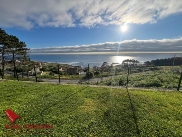 Alquiler Vacacional SOLO A PARTIR DE 1er DE MAYO HASTA el 16 DE JUNIO 2027 CASA VERAVERDE | Piscina Privada, Jardín y Vistas al Atlántico en O Rosal