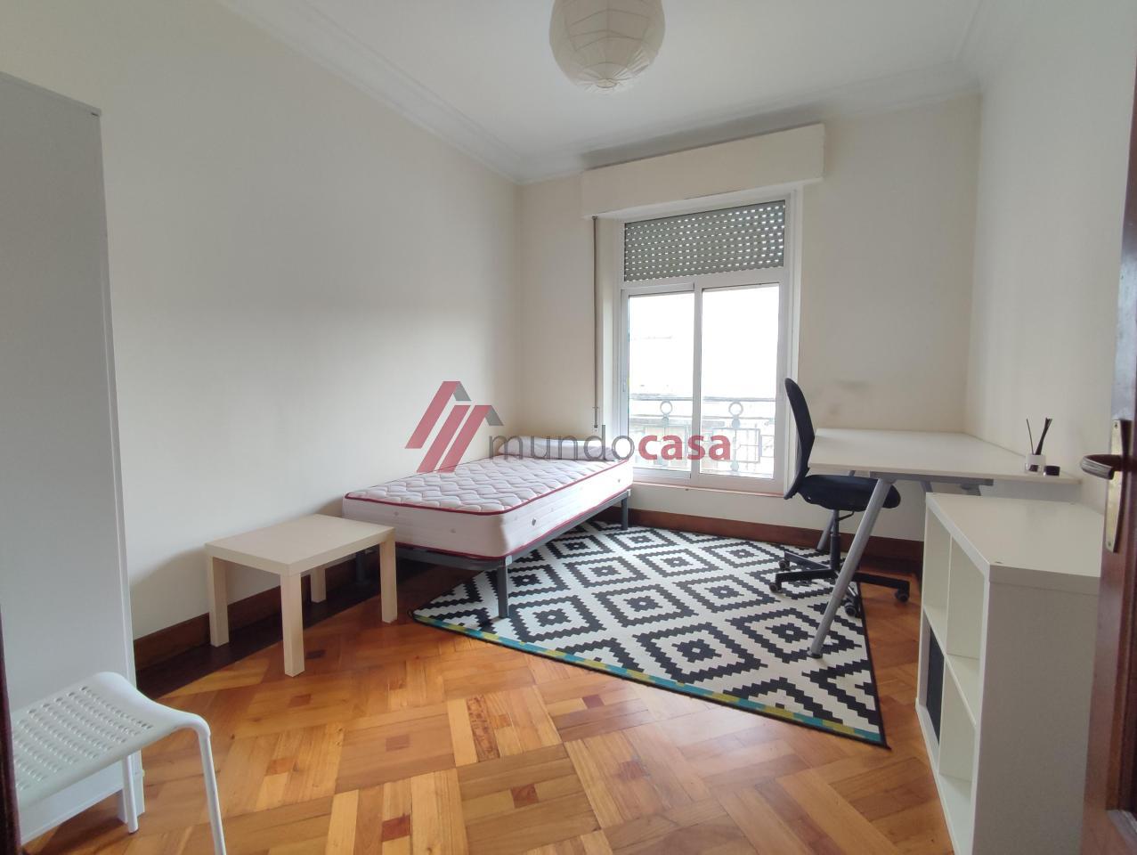 179303810991600096829_165848618467 Habitación con gastos incluidos