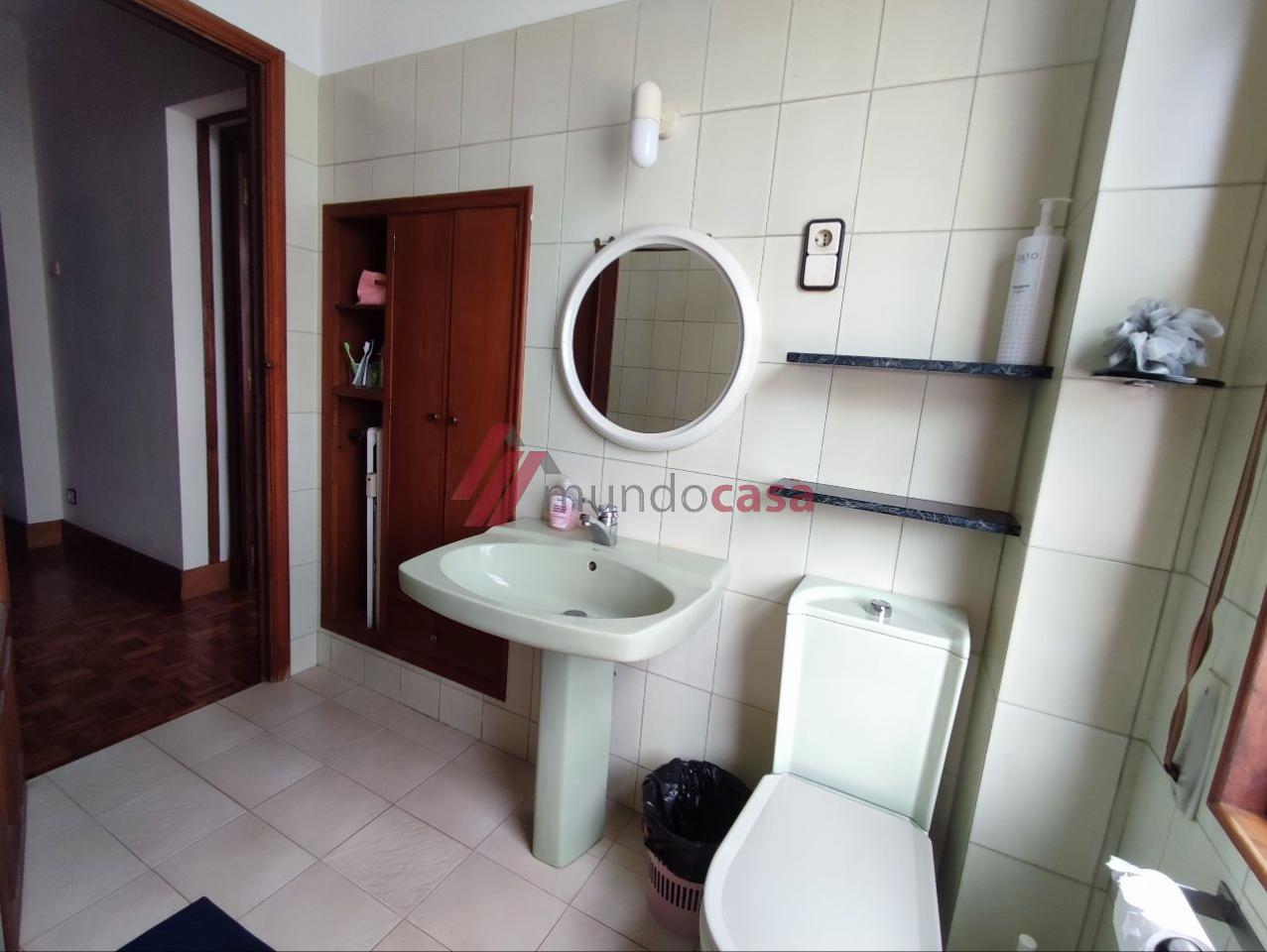 179303811247900096829_178007079306 Habitación con gastos incluidos