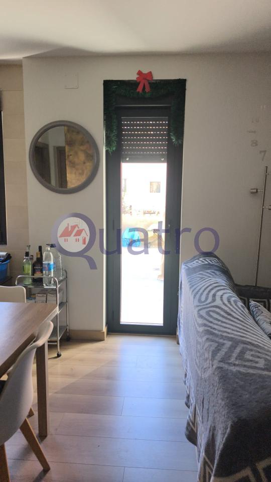 Piso en alquiler con gran patio en la zona de San Mamés