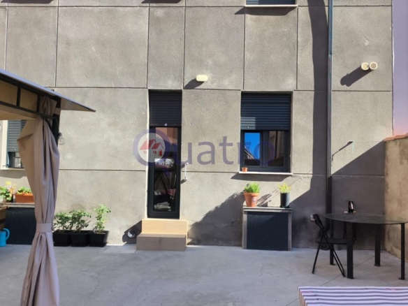 Piso en alquiler con gran patio en la zona de San Mamés